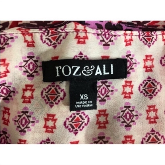 ROZ & Ali Floral Tank Top - Picture 5 of 6